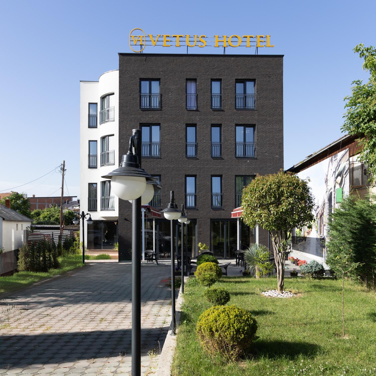 Vetus Hotel Prishtinë Exterior photo